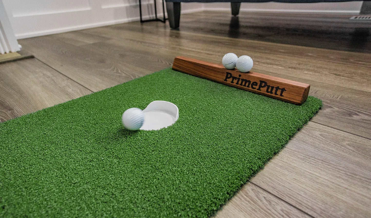 Tour-Quality Indoor/Outdoor Golf Putting Green